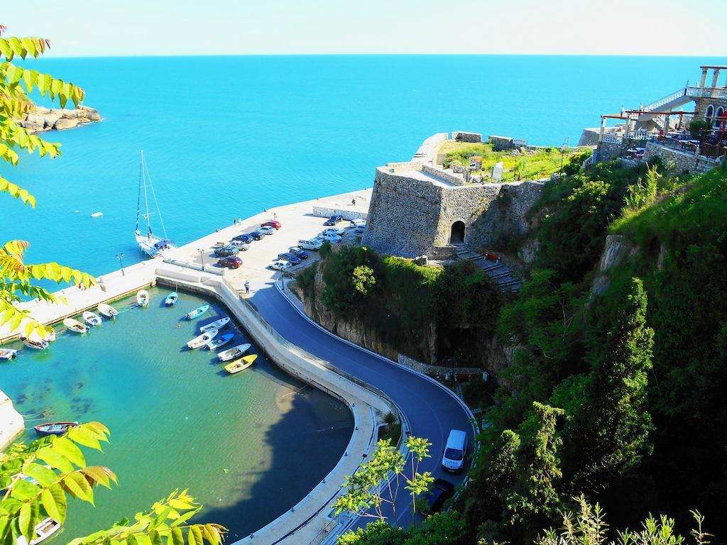 Apartments Zuto Ulcinj Exterior photo