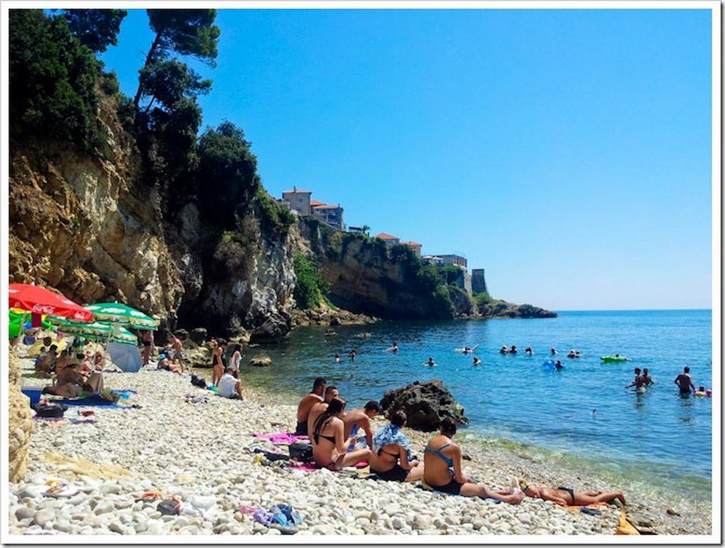 Apartments Zuto Ulcinj Exterior photo